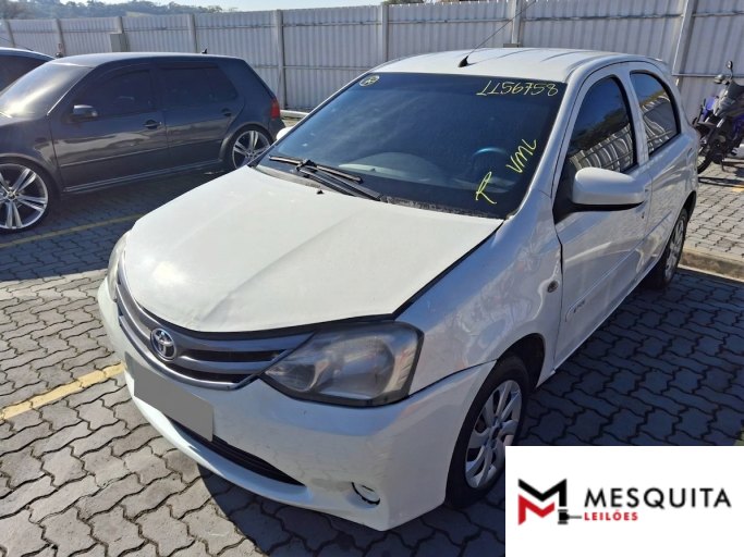 TOYOTA ETIOS 15/15