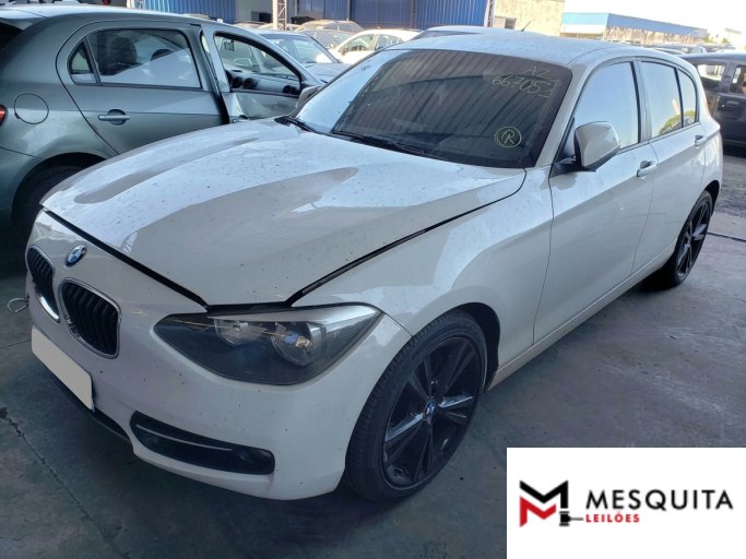 BMW 118I 13/13