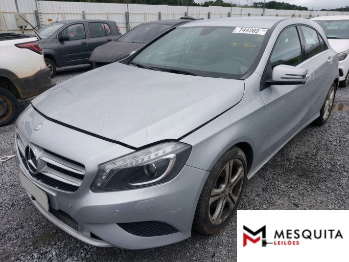 MERCEDES BENZ A200 15/15
