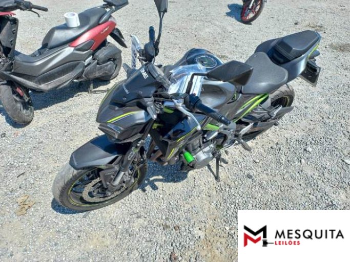 KAWASAKI Z 900 18/18