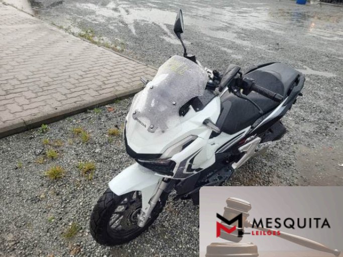 HONDA  ADV 21/21